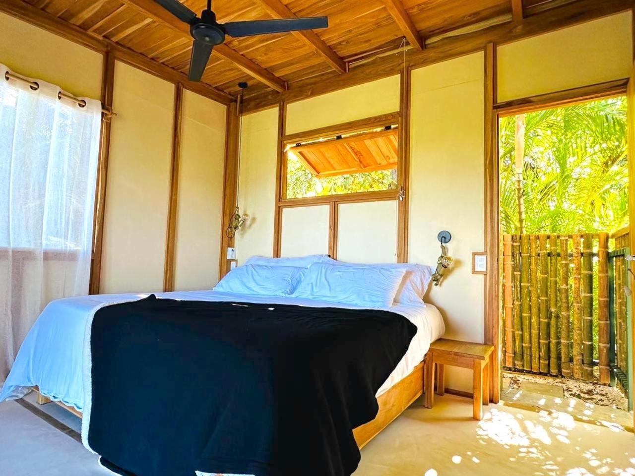 Calamocha Lodge Playa Santa Teresa  Esterno foto